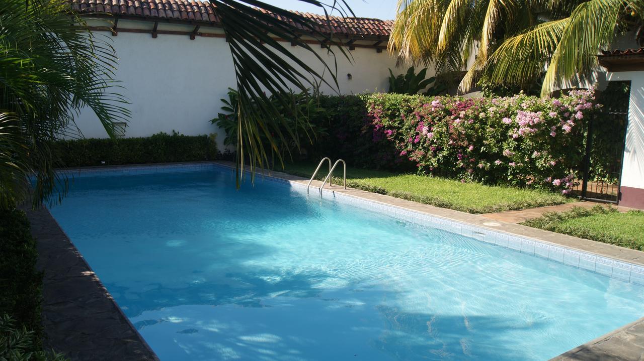 Hotel Cacique Adiact León Exterior foto