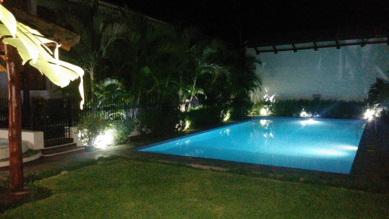 Hotel Cacique Adiact León Exterior foto